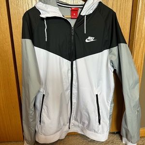 Nike - Athletic Windbreaker Zip Up